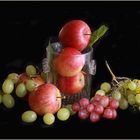 Manzanas y uvas