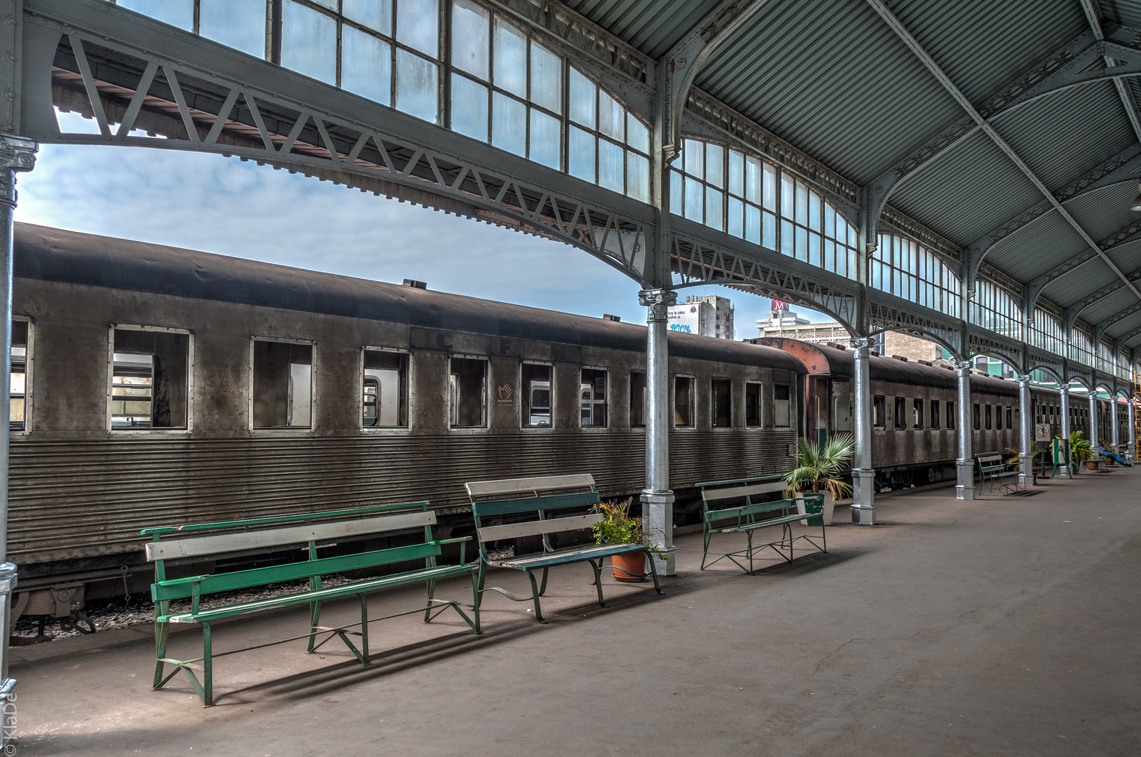 Maputo - Central Station - rollendes Gut