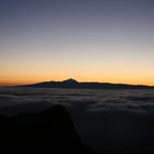 Mar de Nubes entre dos islas