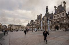 Marais - Place de Hôtel de Ville - Hôtel de Ville (Town Hall) - 01