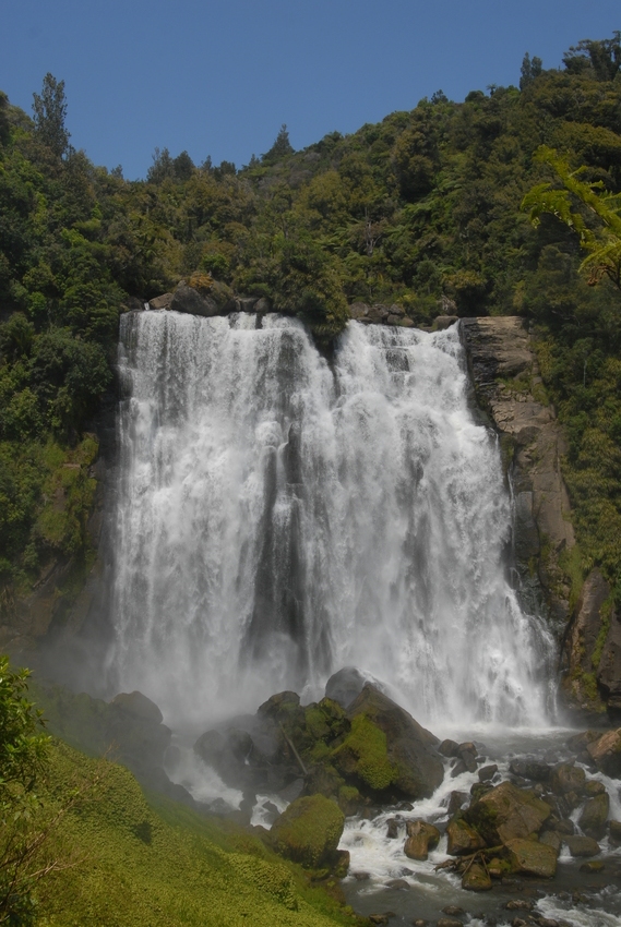 Marakopa Fall