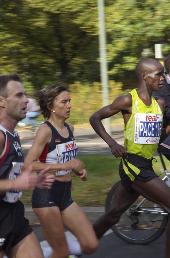 Marathon km 30: Irina Mikitenko