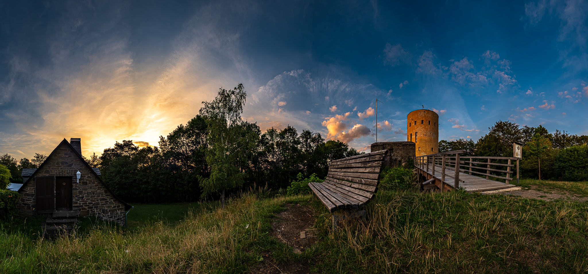  marauding knights castle