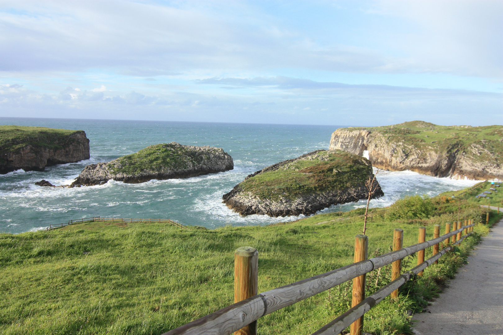 maravillas naturales.. ( playa de cue-llanes)