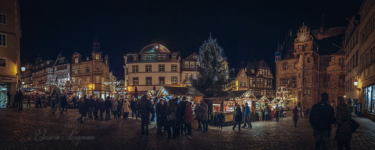 Marburger Weihnachtsmarkt am Rathaus