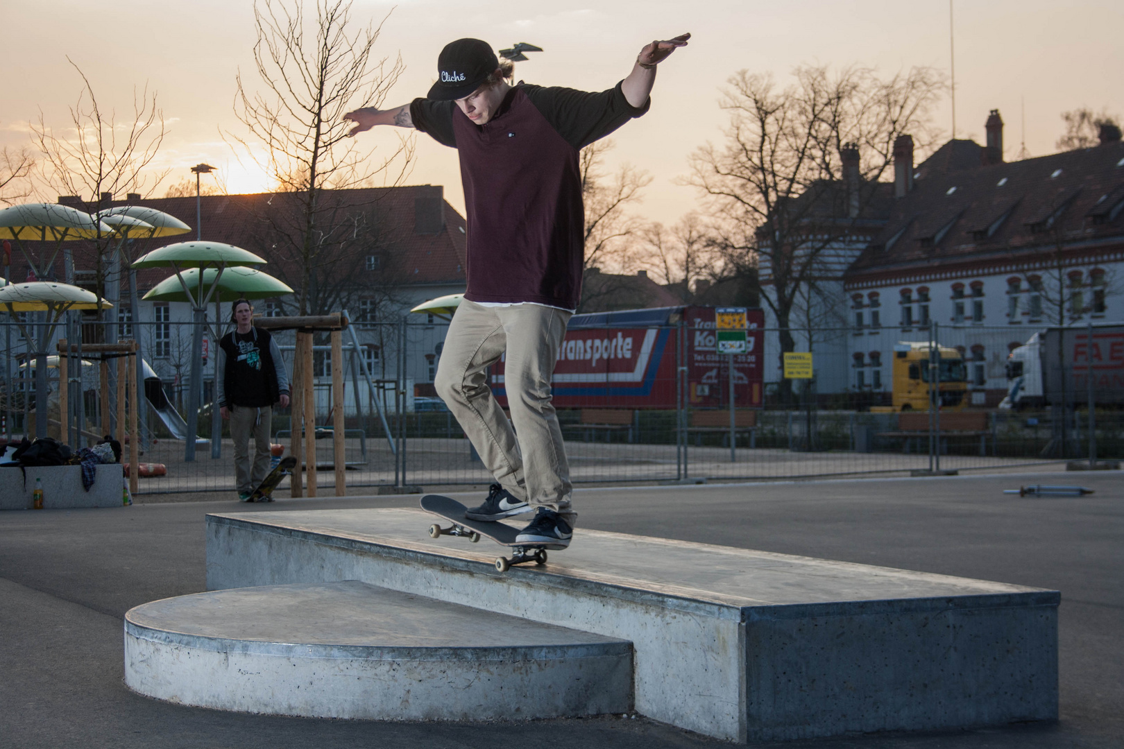 Marcel Bulitta - Nosegrind kickflip off