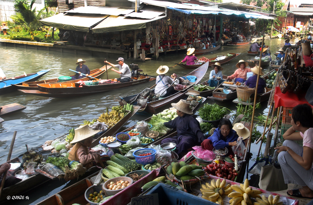 Marché flottant.