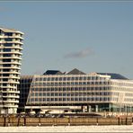 Marco Polo Tower und Unilever Gebäude in "Schmuseposition"...