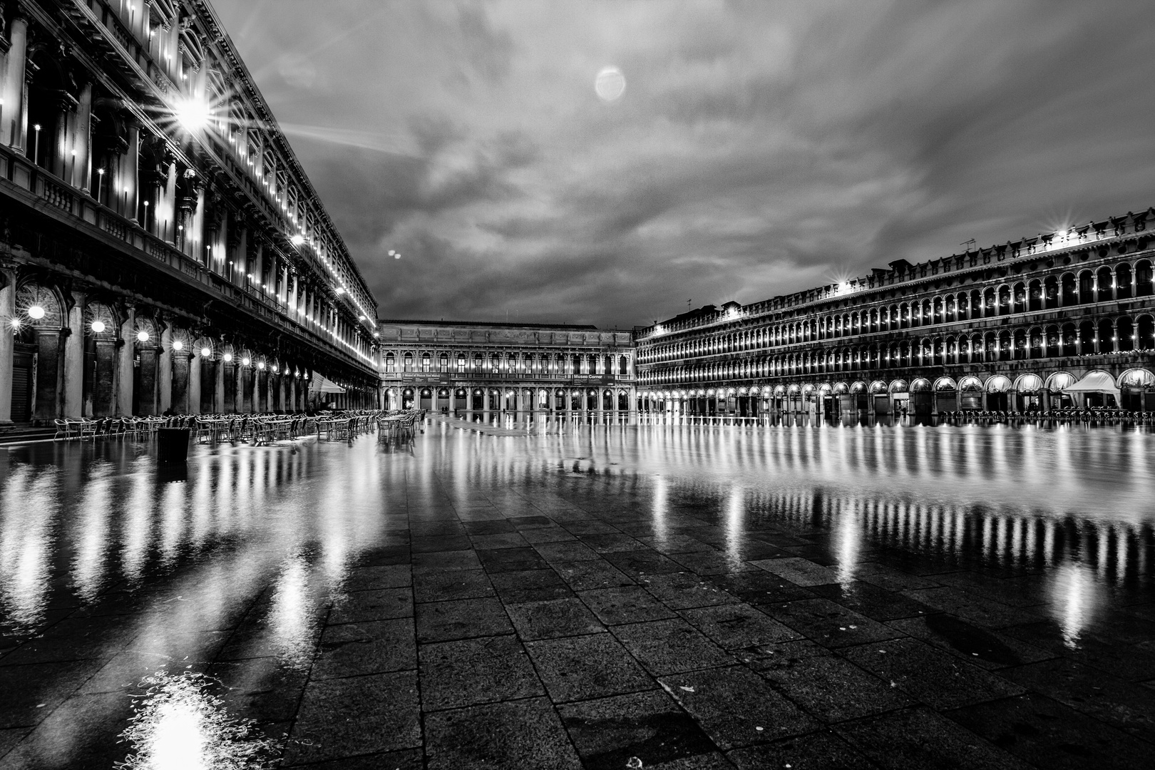 marcusplatz bei nacht