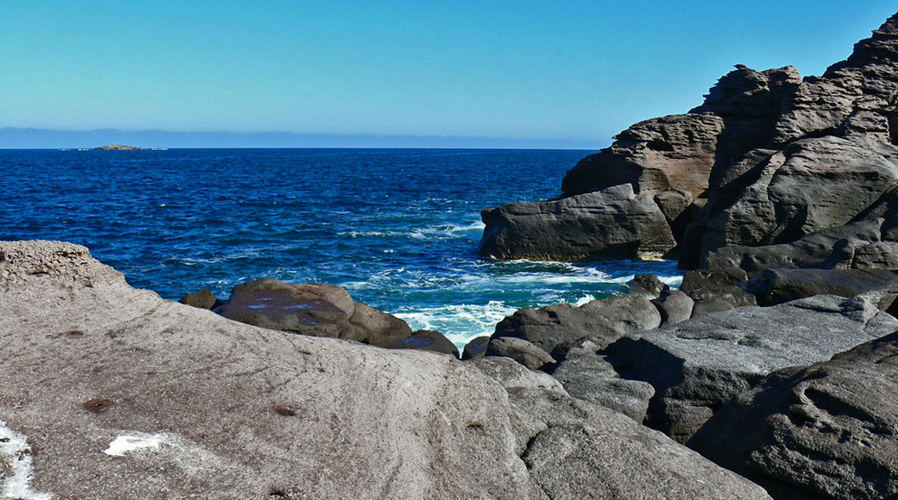 Mare azzurro di Capo Altano