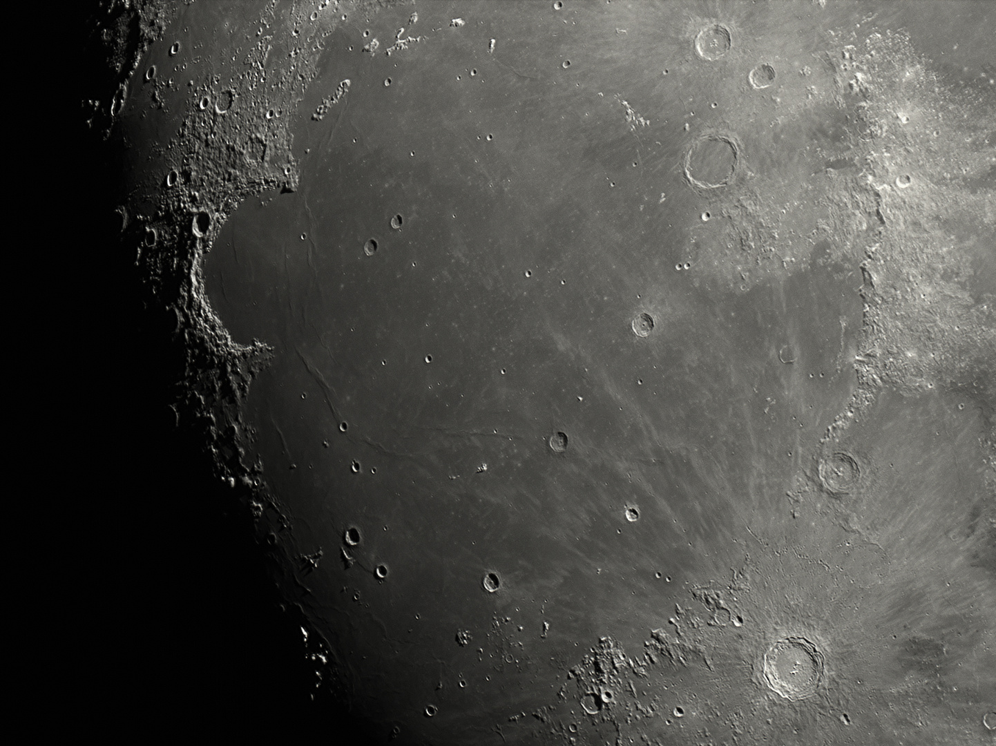 Mare Imbrium Region, Teil 2 10.04.2014, 22:57 Uhr