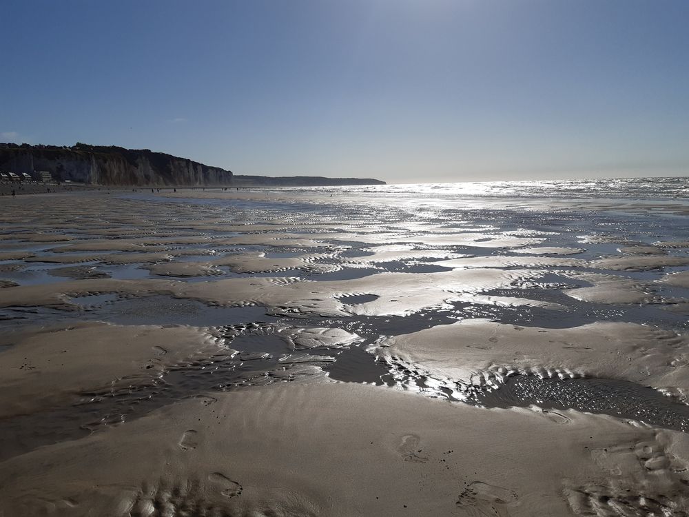 ..Marée  basse a Dieppe, au  couchant..