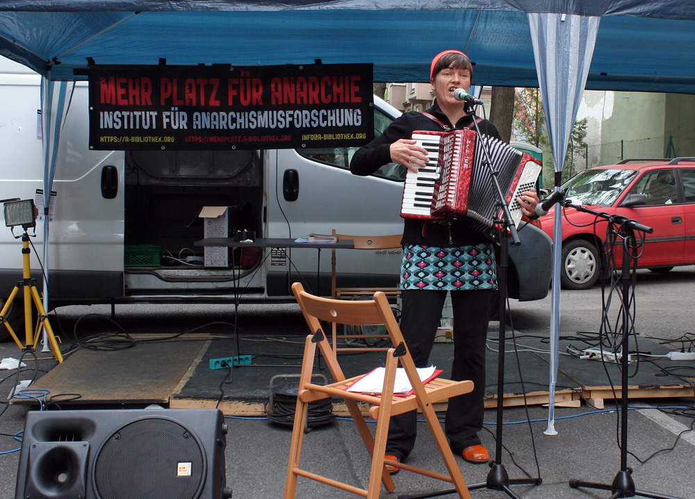 Maren Rahmann singt "Der Revoluzzer"