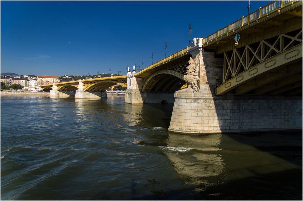 Margaretenbrücke, Budapest vom Schiff aus gesehen