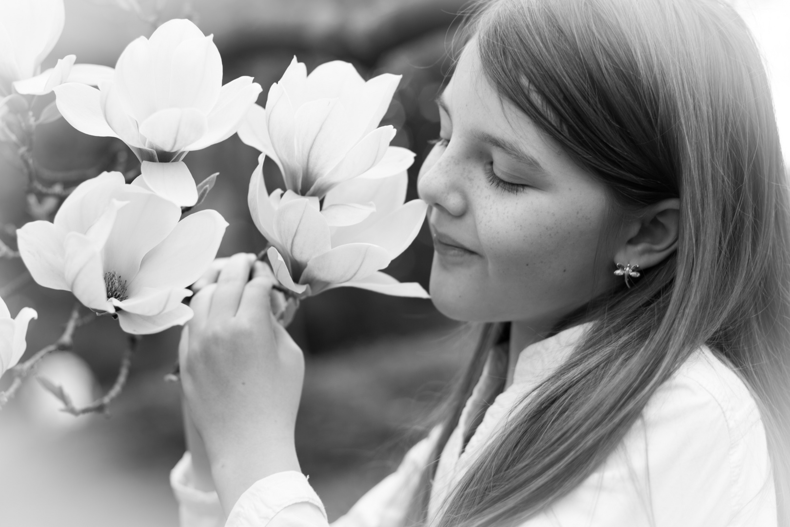 Maria mit Magnoliablüten