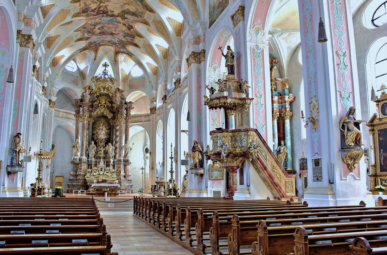 Mariä Himmelfahrt Kirche in Deggendorf