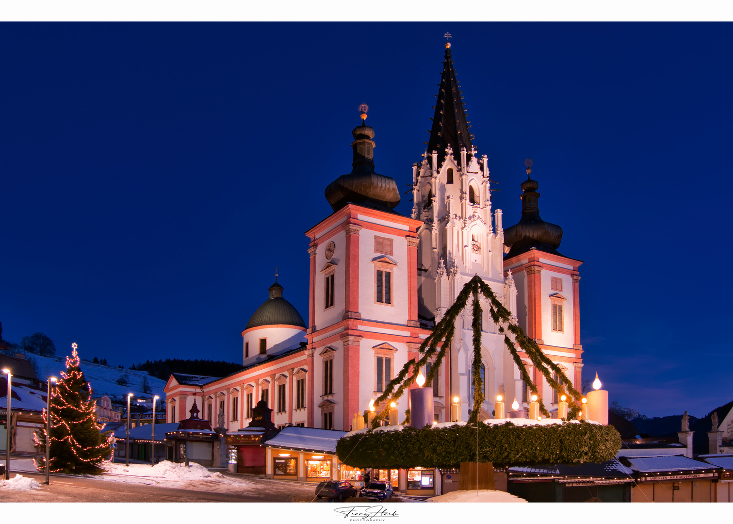 Mariazell mit weltgrößten Adventkranz