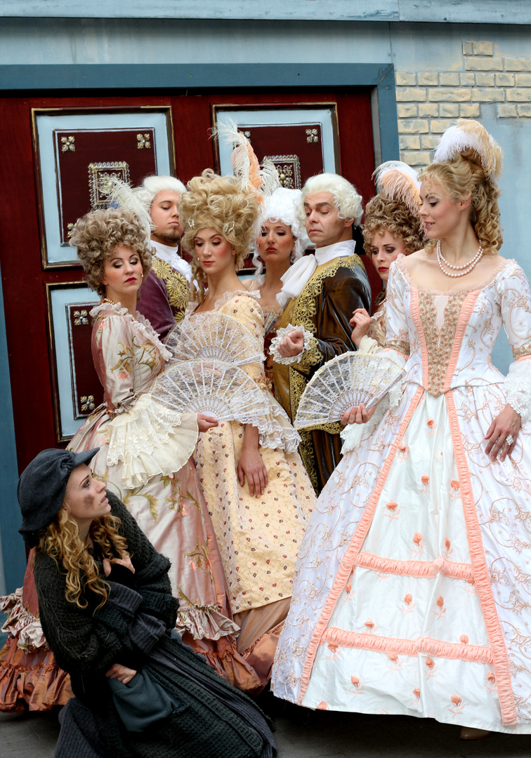 Marie Antoinette mit gesellschaft