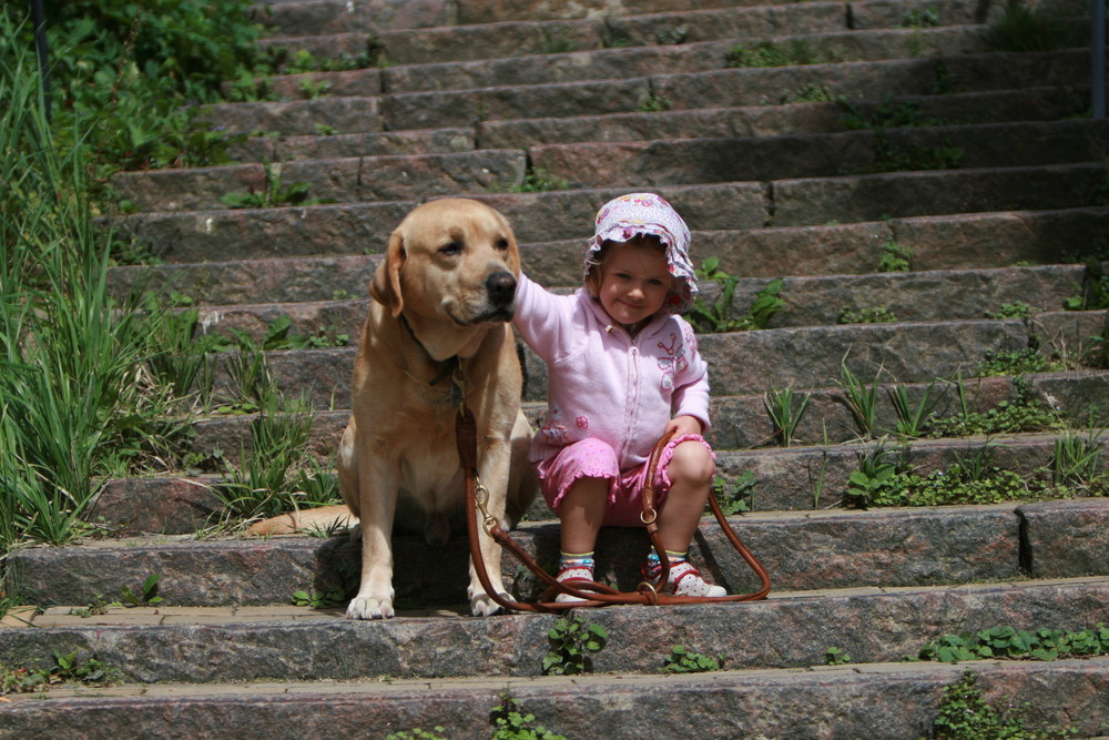 Marie + Bigfoot auf der "Spanischen Treppe" in Blankenese