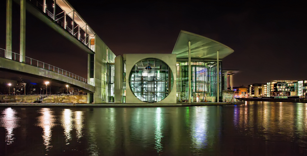 Marie-Elisabeth-Lüders-Haus...