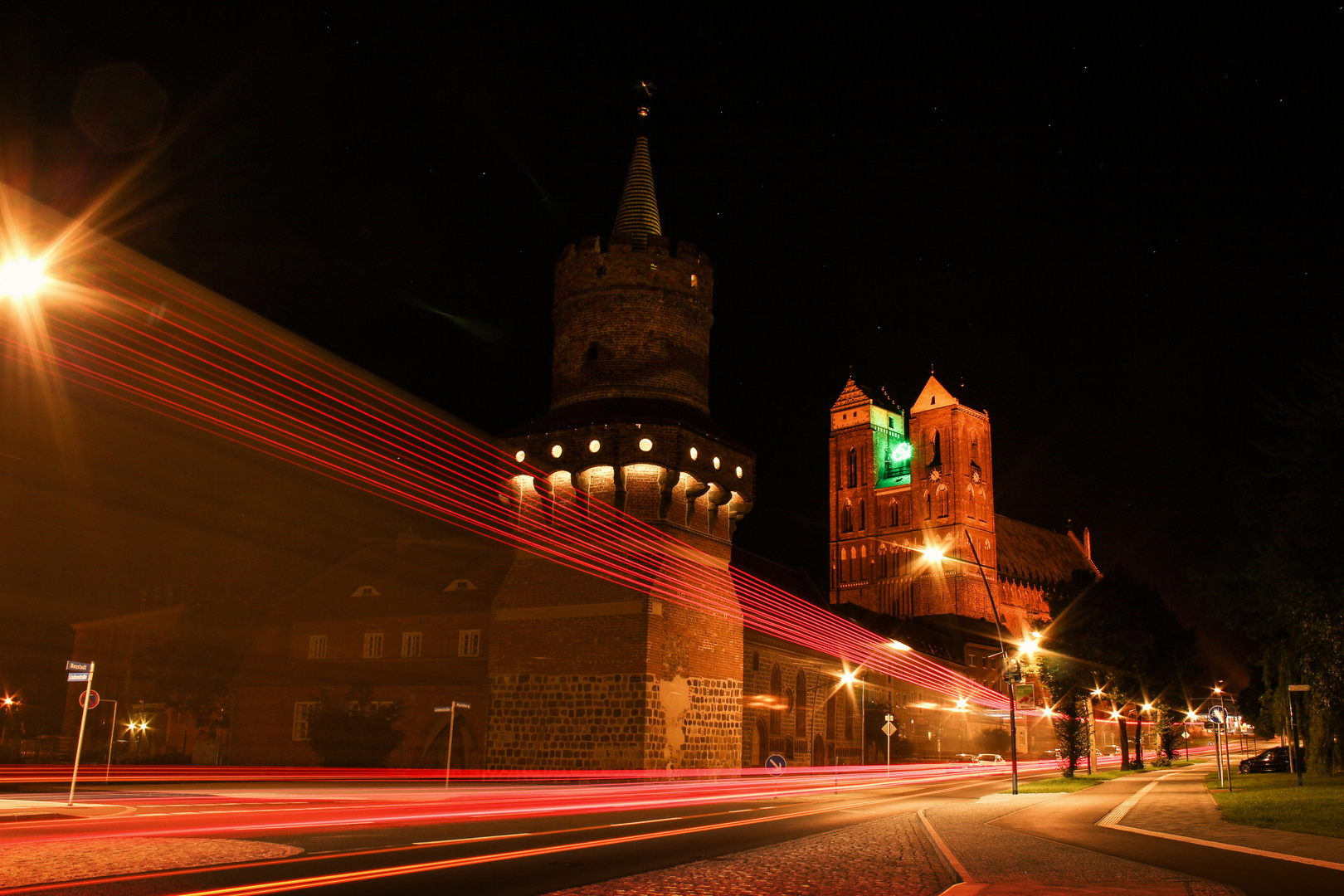 Marie im Laserlicht.. Prenzlau, St. Marienkirche