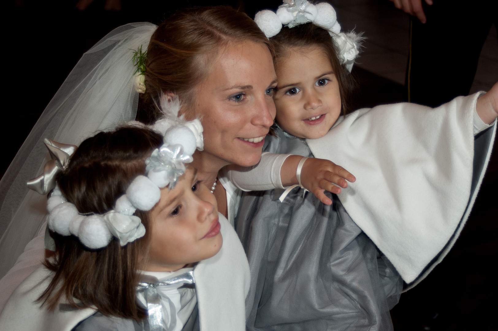 Mariée aux enfants d'honneur / Bride and children of honor