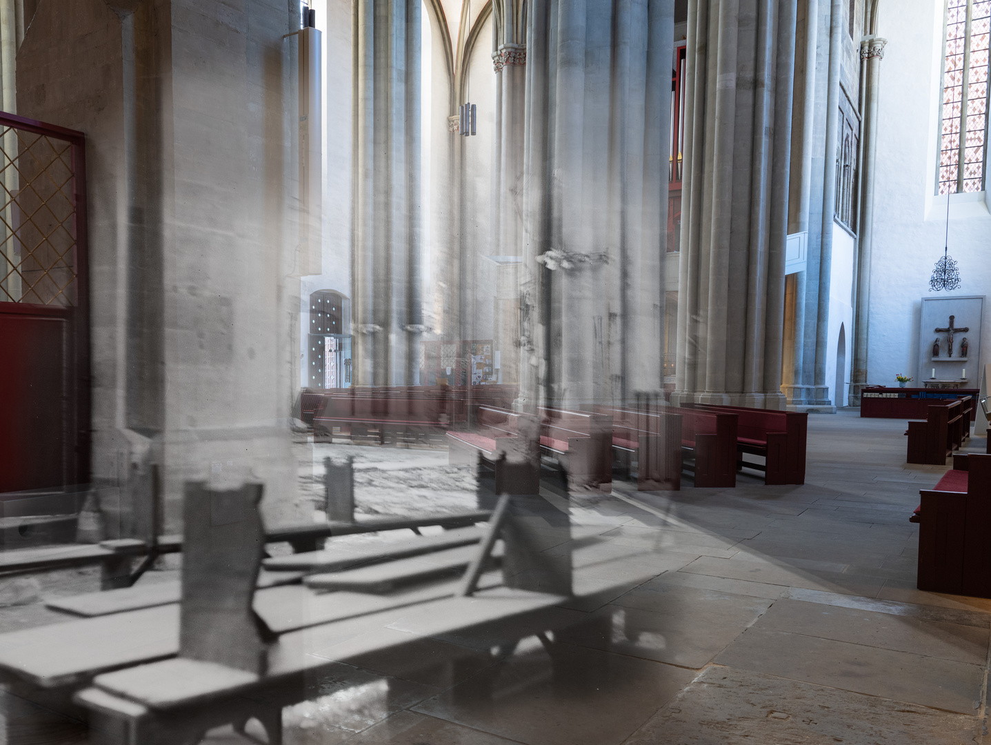 Marien Innenansicht – Blick zum Brautportal
