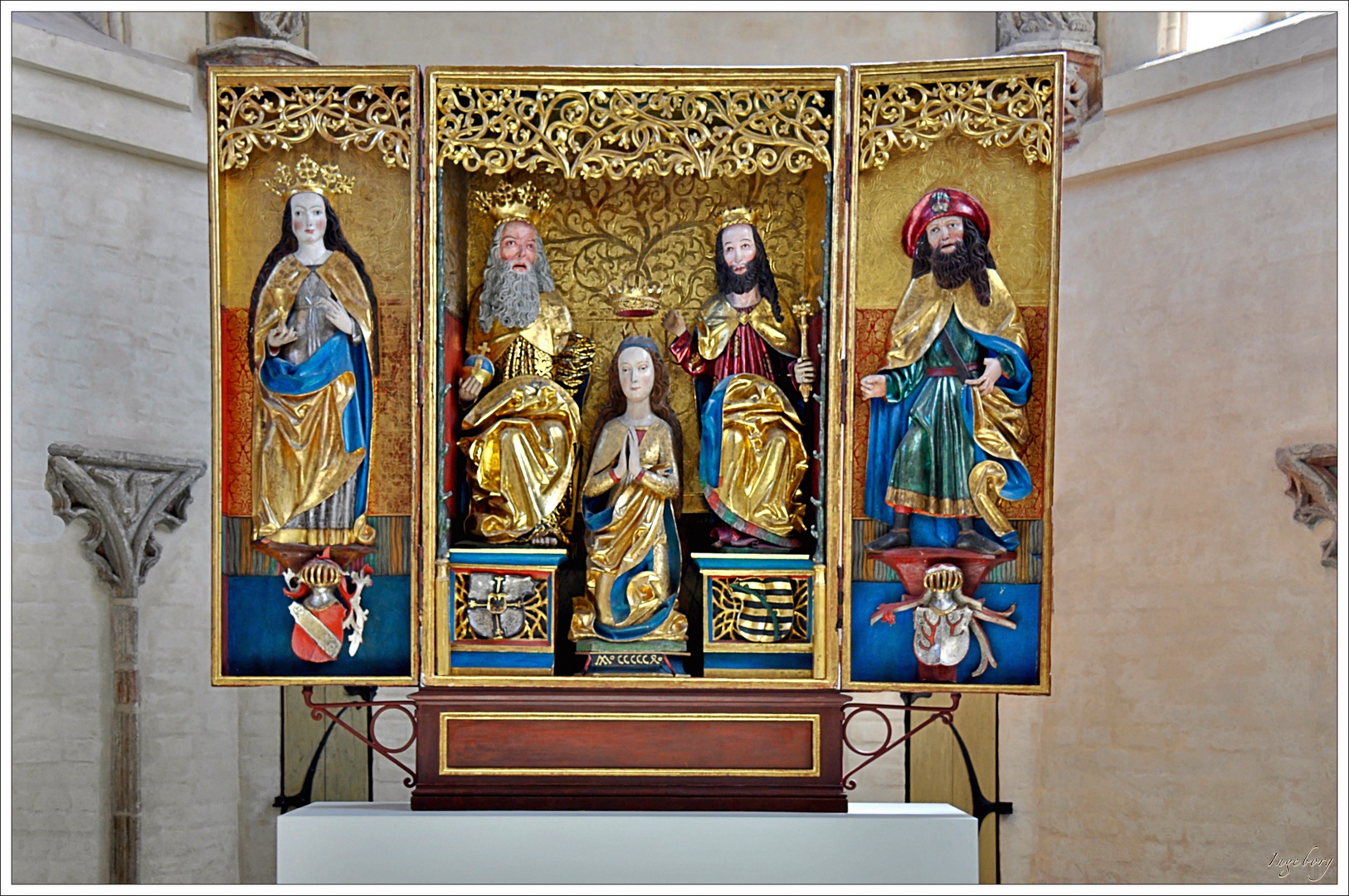 + Marienaltar +