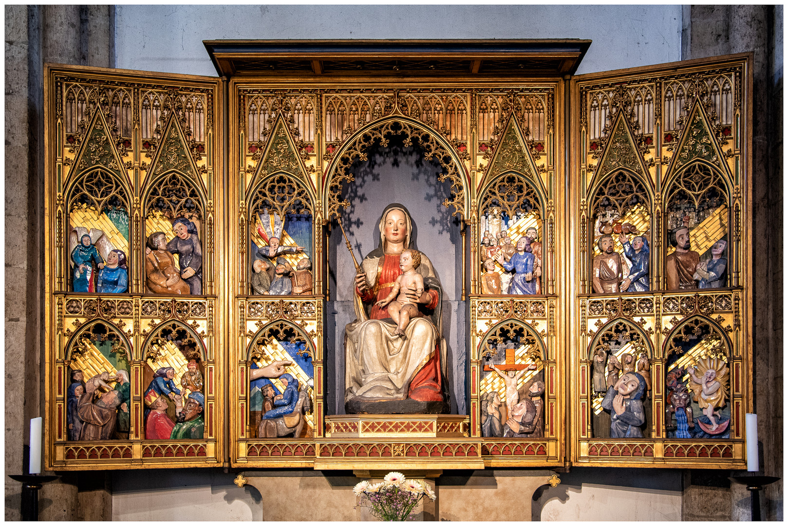 Marienaltar in St. Aposteln in  Köln