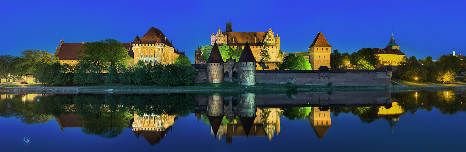 Marienburg bei Nacht