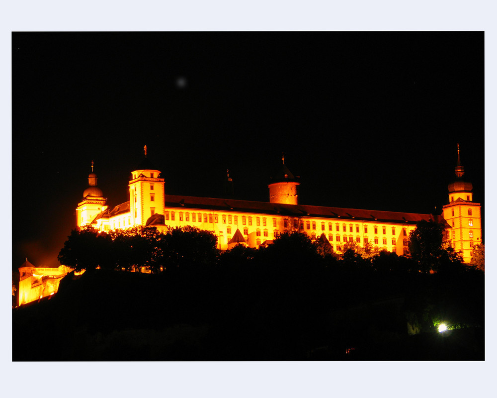 Marienburg bei Nacht