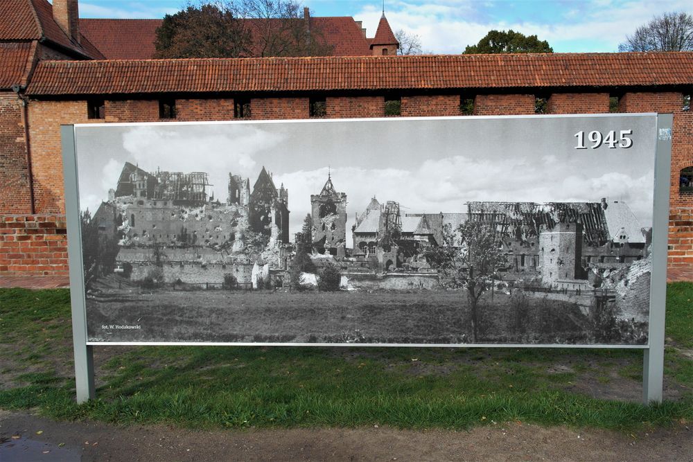 Marienburg Polen :Wiederufgebaute Marienburg