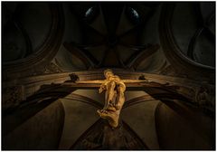 Marienkirche - Gelnhausen " der Blick zum Kreuz-Christi, aus meiner Sicht ..."