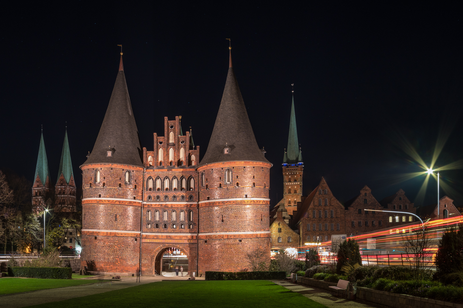 Marienkirche - Holstentor - St.Petri  Kirche