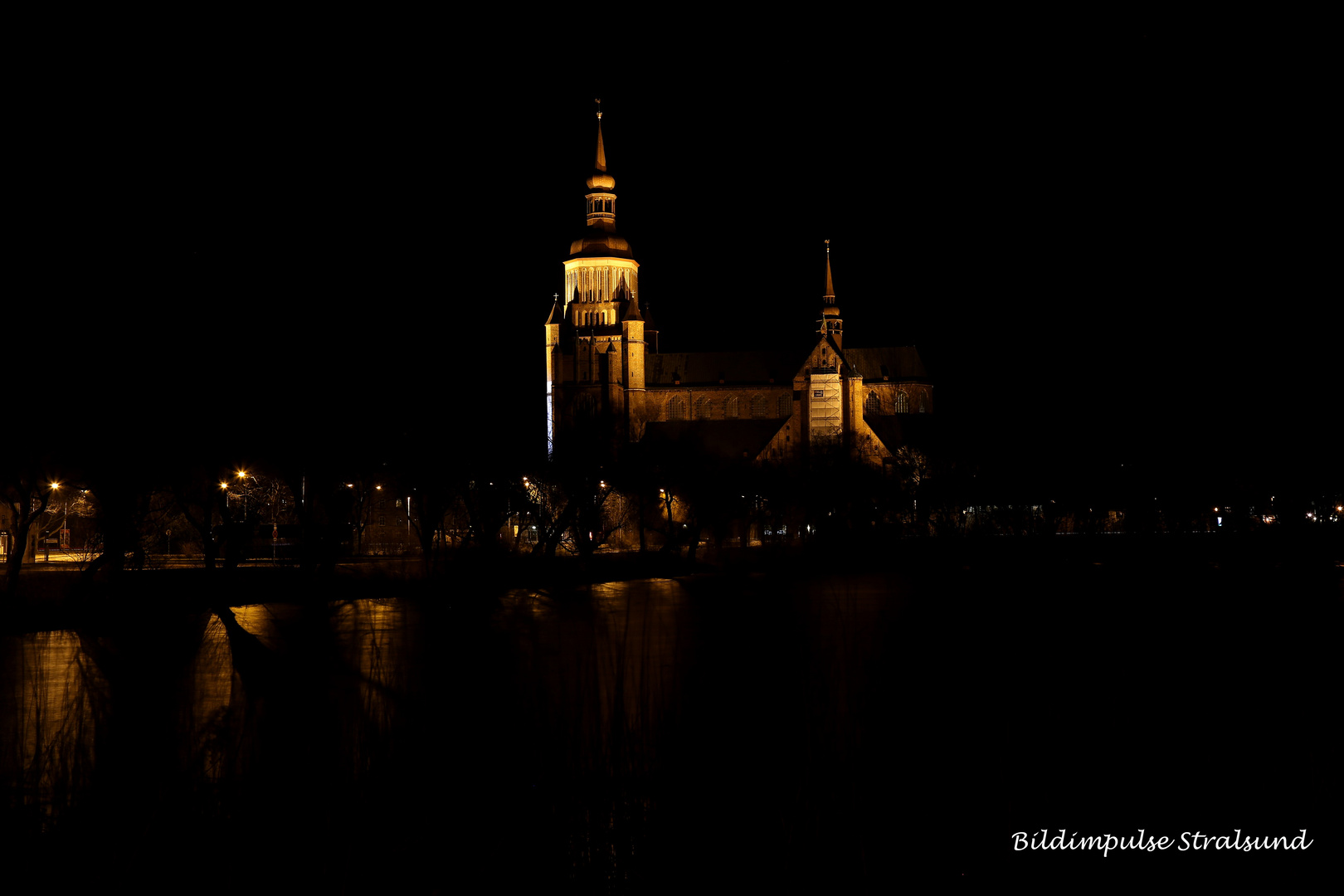 Marienkirche Stralsund bei Nacht