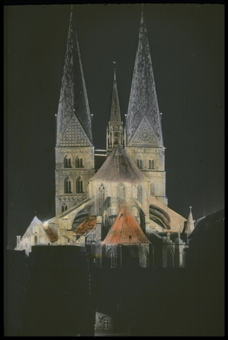 Marienkirche_6oo0ak3m_abstrakt