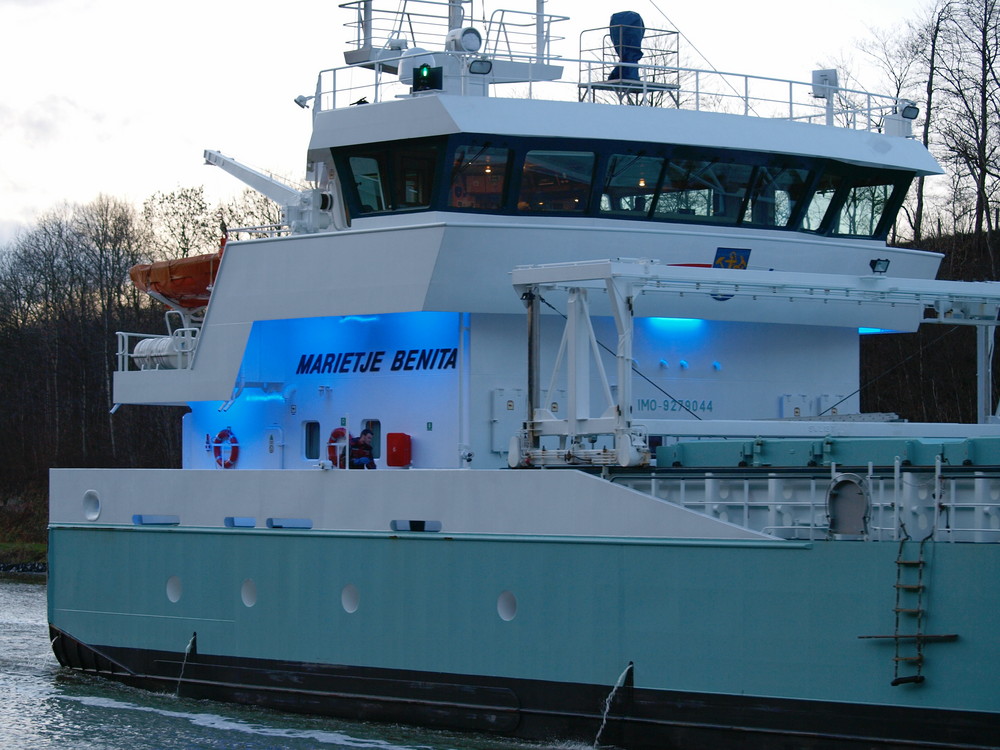 MARIETJE BENITA auf dem Nord-Ostsee-Kanal