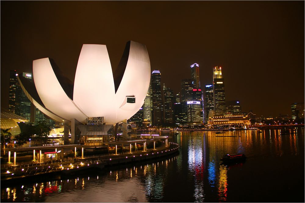 Marina Bay by night