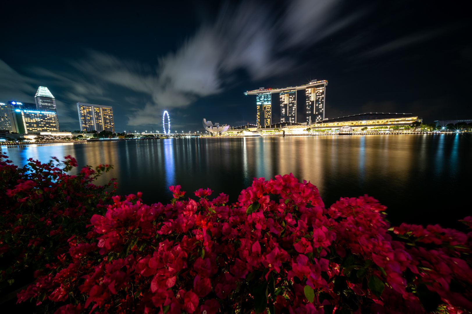 Marina Bay Sands Singapore at night fromFullerton Promenade