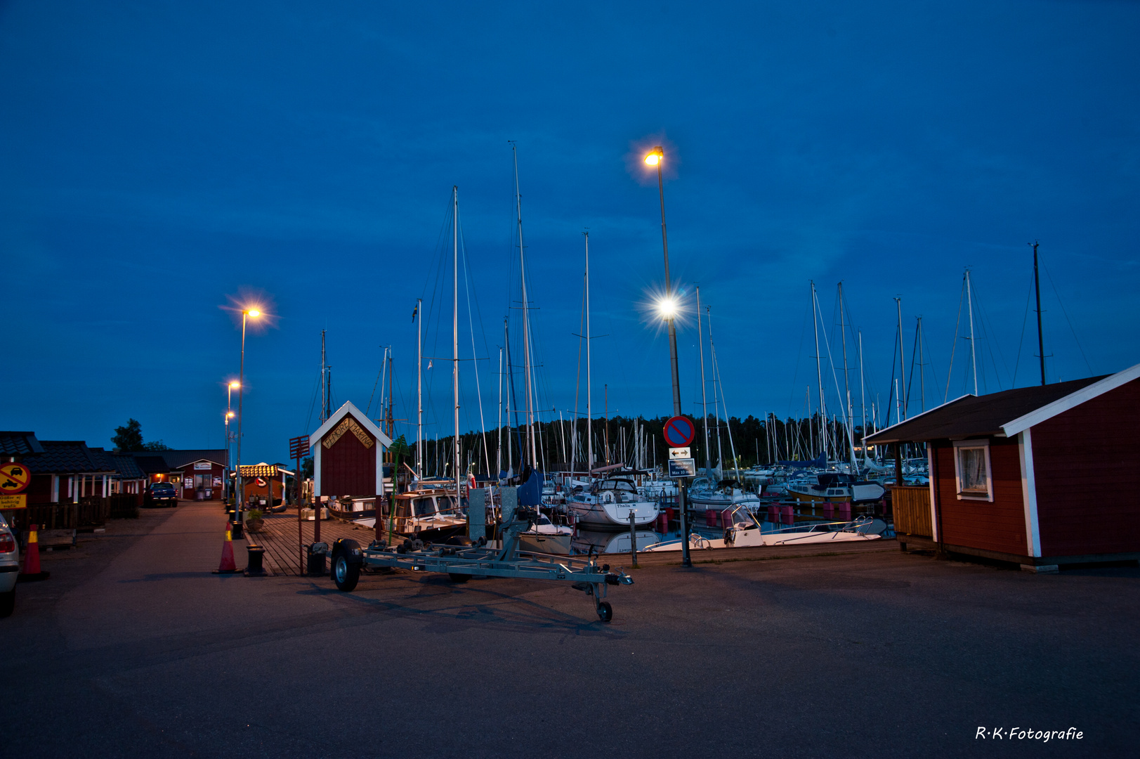 Marina um Mitternacht in Oxelösund.