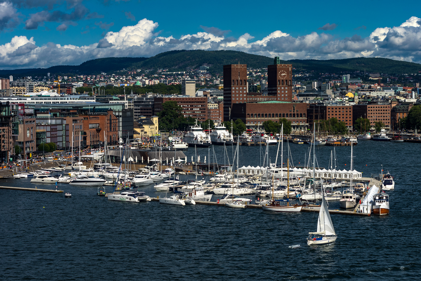 Marina und Rathaus, Oslo