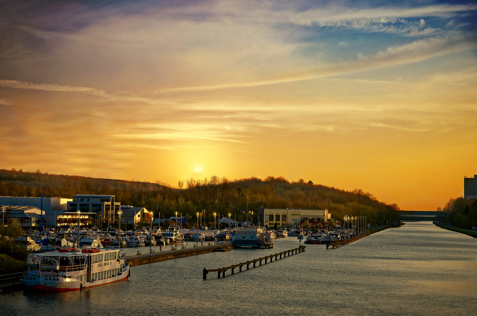 Marina_von Brücke