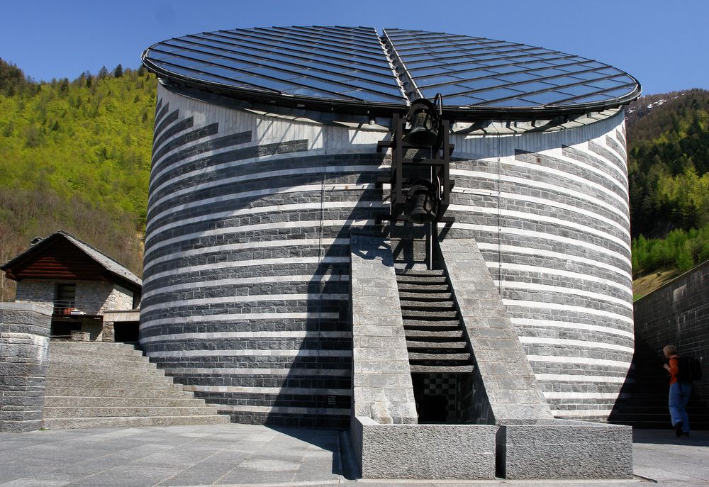 Mario Botta's Kapelle in Mogno