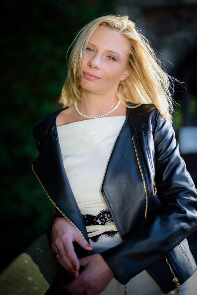 Marion 1 Foto & Bild | portrait, portrait frauen, outdoor Bilder auf