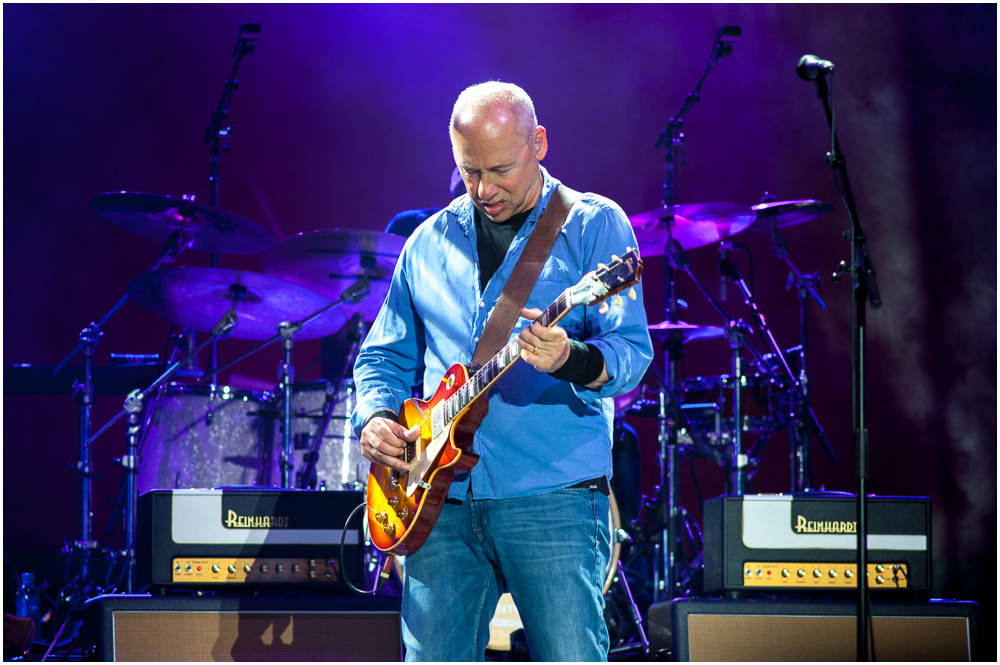 Mark Knopfler ;