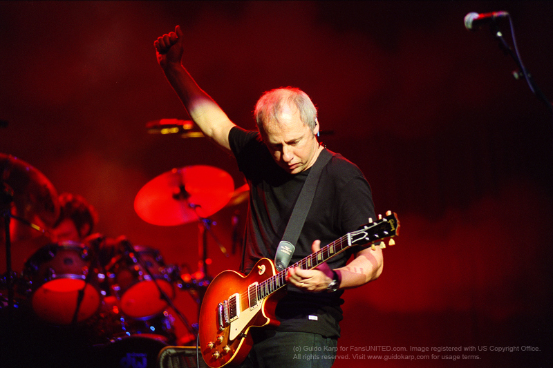 Mark Knopfler - performing Sultans of Swing