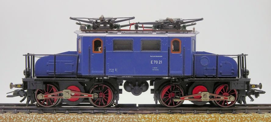 Marklin 3748 Locomotive électrique BR E 70 21 (DB)
