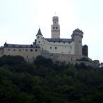 Marksburg am rechten Rheinufer des Mittelrheins