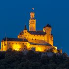 Marksburg am Rhein bei Nacht