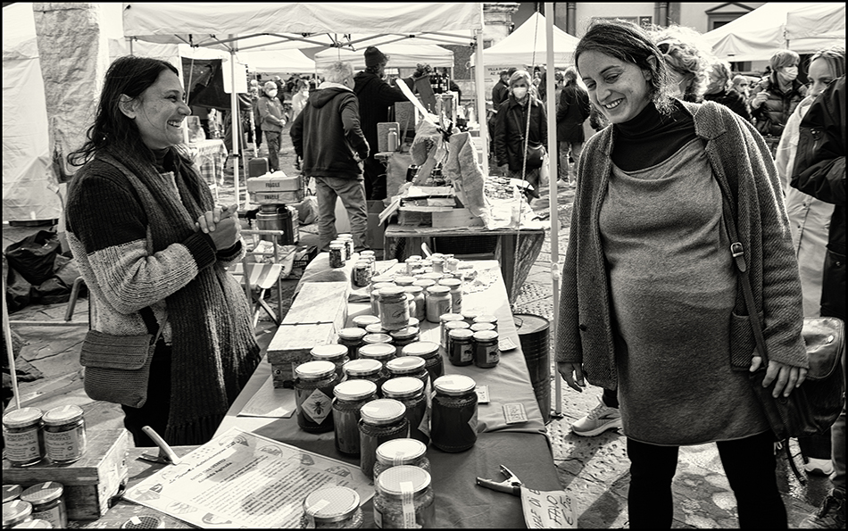 Markt auf der Piazza S.S. Annunziata III